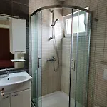 Perina טיסנו