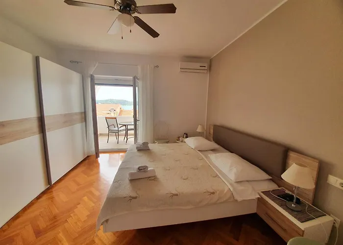 ゲストハウス Perina