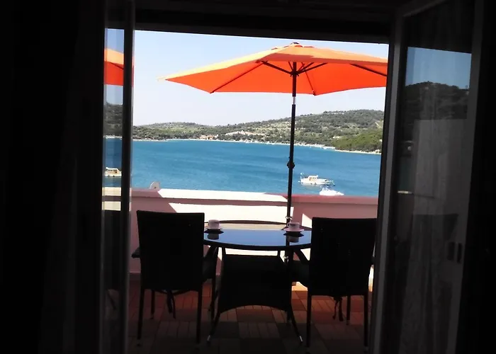 ゲストハウス Perina