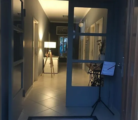 ゲストハウス Perina 3*