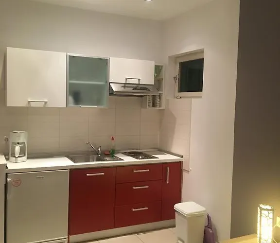 Perina ゲストハウス 3*