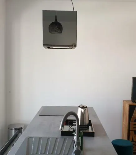 Perina ゲストハウス ティスノ